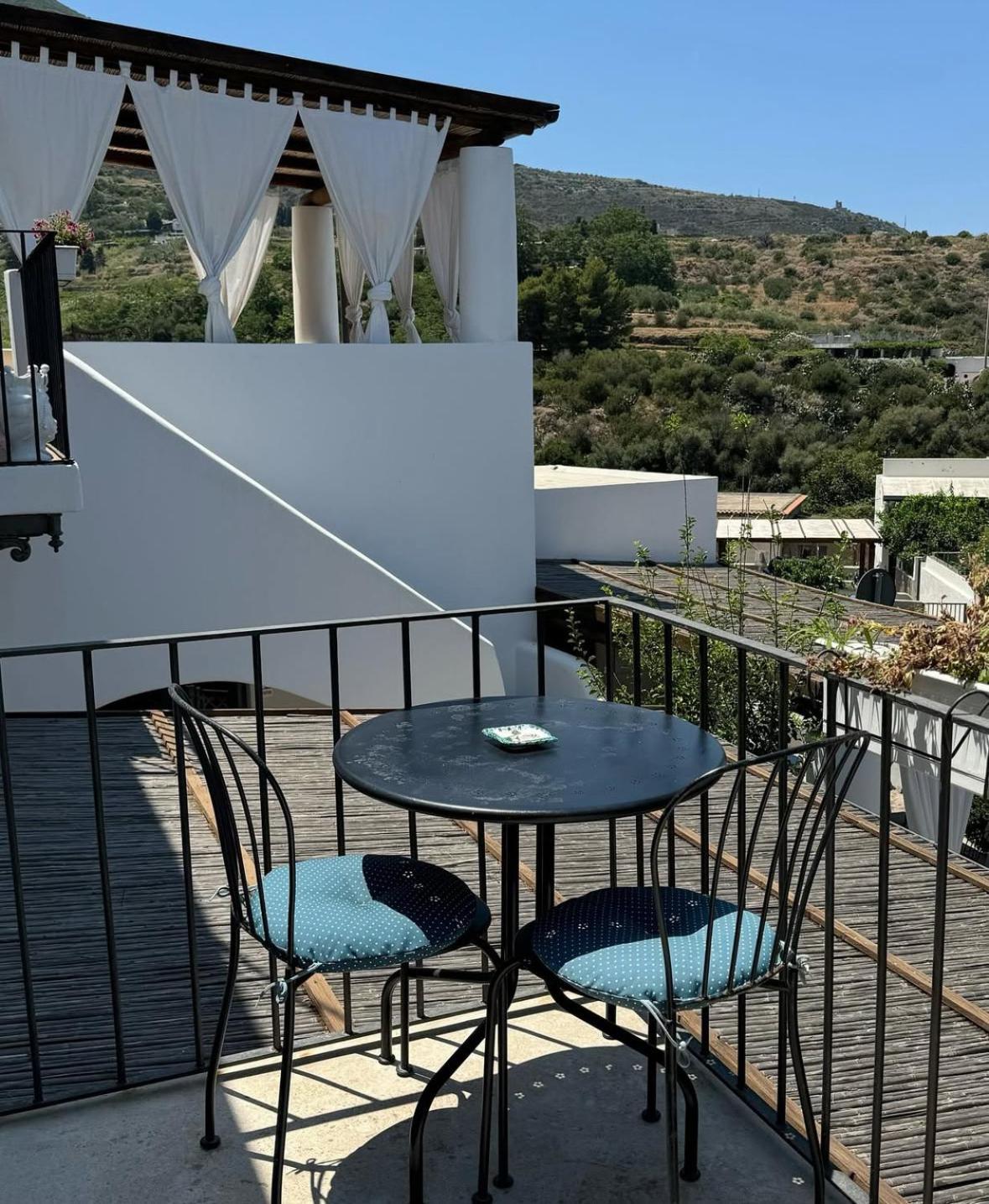 Le Sette Perle Hotell Malfa  Exteriör bild